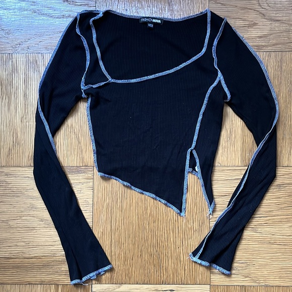 Fashion Nova Long Sleeve Crop Top - Picture 4 of 6